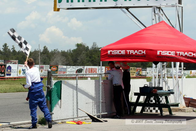 Paddock_2008_06_16_1209a.JPG