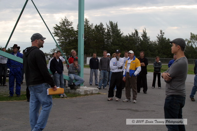 DriversMeeting_2009_09_13-SoloSprintEvent8_2597-web.jpg