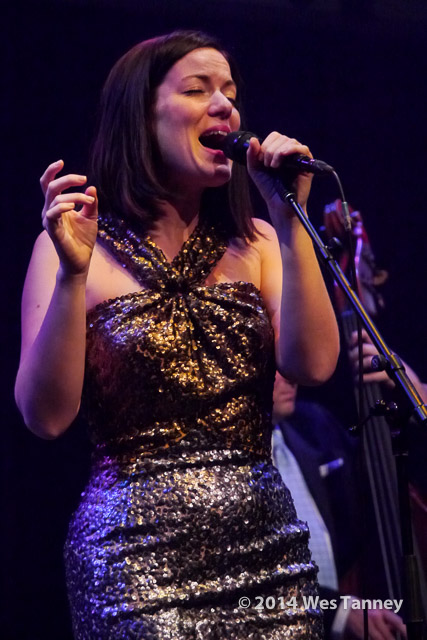 2014 11 13-EmilieClairBarlow 1070836-web