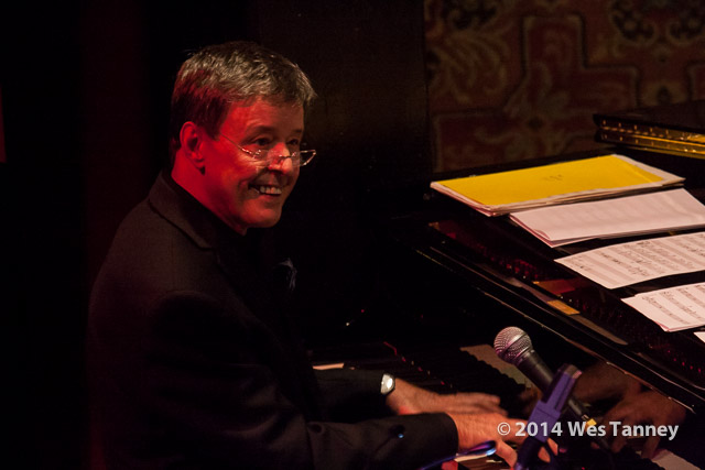 2014 11 03-GapMangione 4452-web