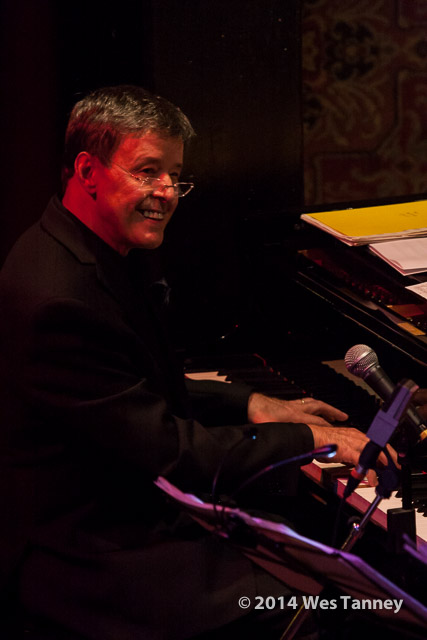 2014 11 03-GapMangione 4467-web