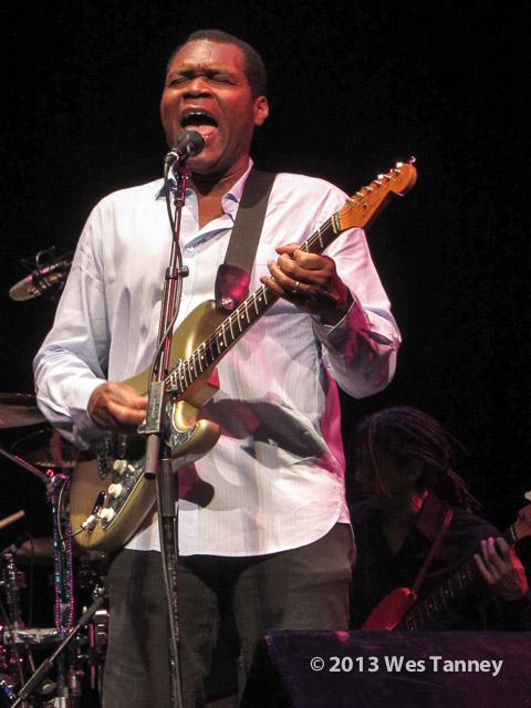 2013 10 22-RobertCray 4173-web