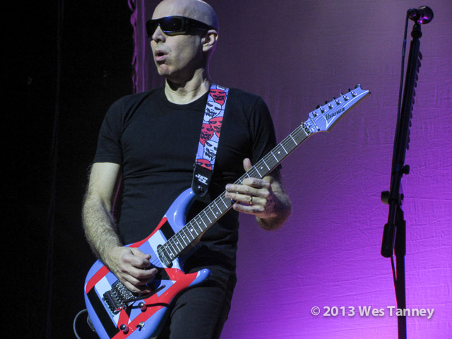 2013 10 11-JoeSatriani 3581-web