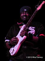 2013 04 20-BuddyGuy 1133-web
