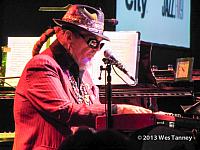 2013 06 22-DrJohn 1900-web