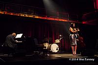 2014 11 13-EmilieClairBarlow 1070947-web