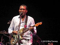 2013 10 22-RobertCray 4172-web