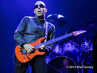2013 10 11-JoeSatriani 3440-web