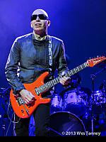 2013 10 11-JoeSatriani 3441-web